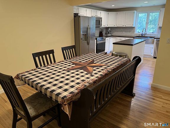 5th image of 8 Plainview Drive