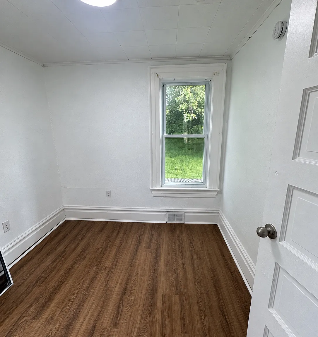 3 bed, 1400 sqft, $1,600 — Photo 3