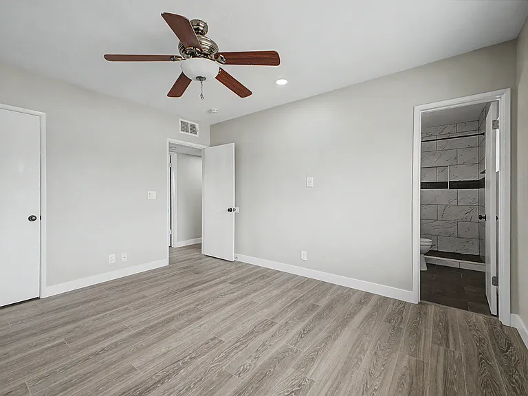 416 W Ivanhoe Pl — Photo 6