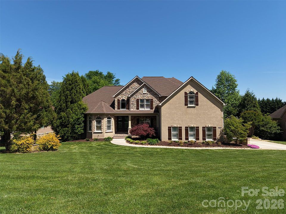 1st image of 159 Riverchase Ln