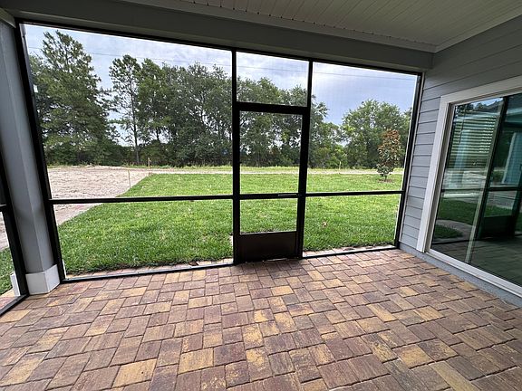 4th image of 4086 Haydon Burns Pl
