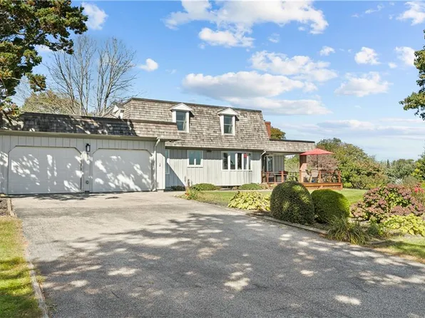 232 Taylor Rd, Portsmouth, RI 02871