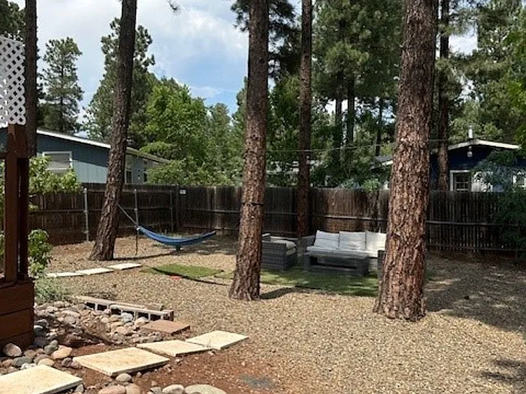1744 S Union Pacific St — Photo 12