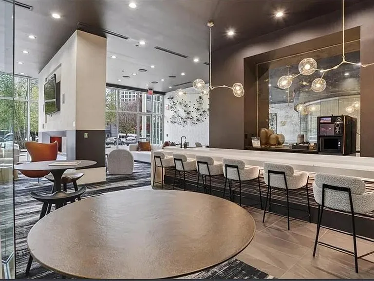 3324 Peachtree Rd NE #2515 — Photo 17