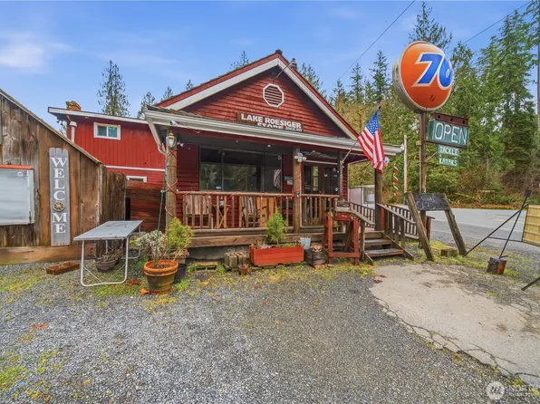 810 S Lake Roesiger Road, Snohomish, WA 98290