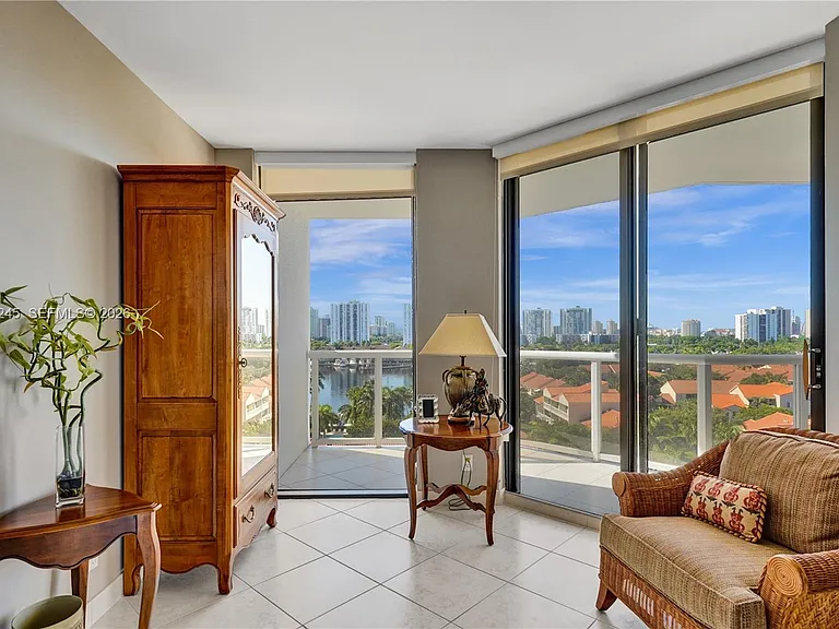 3600 Yacht Club Dr #904 — Photo 46