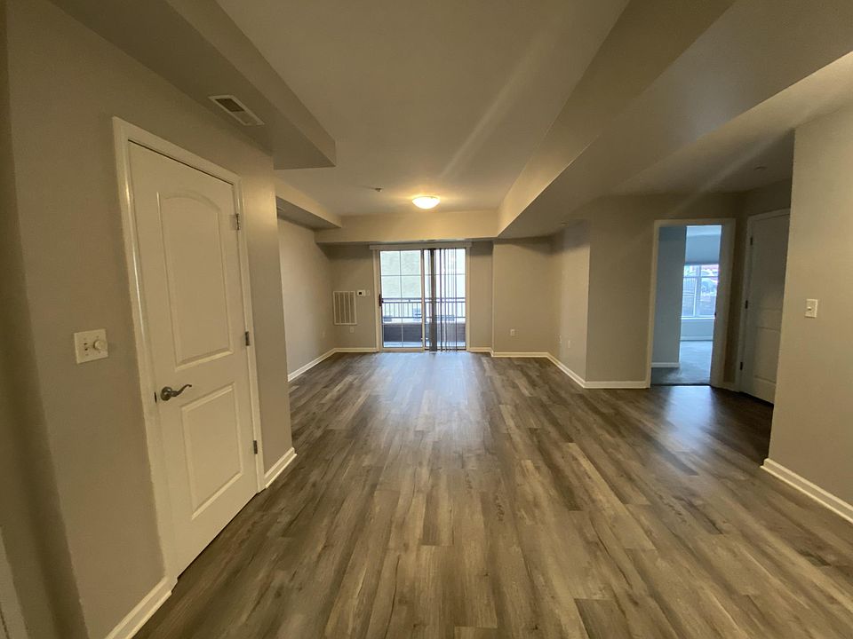 1st image of 1117 University Ave Suite 106