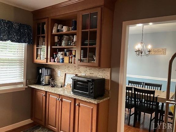 5th image of 539 Missimer Ln