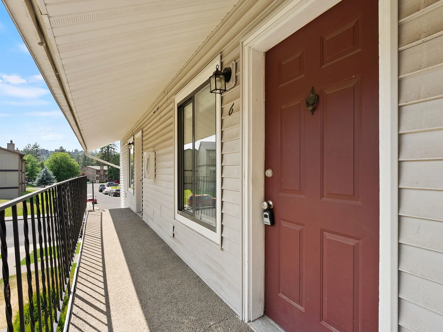 8612 N Mayfair Road Spokane Wa — Photo 4