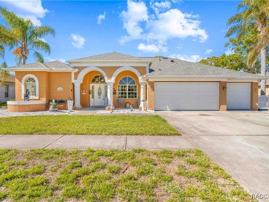 14202 Pullman Dr, Spring Hill, FL 34609