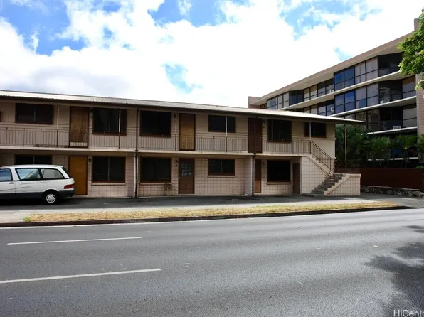 705 Hoawa St, Honolulu, HI 96826