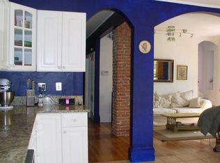 289 Metropolitan Ave, Roslindale, MA 02131