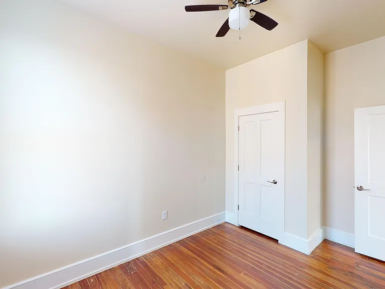 100 E Clifton Ave — Photo 9