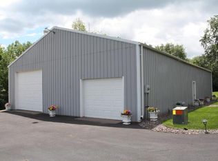 15717 Pleasant Valley Rd, Center City, MN 55012