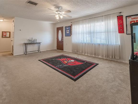 5th image of 512 Alabama Ave