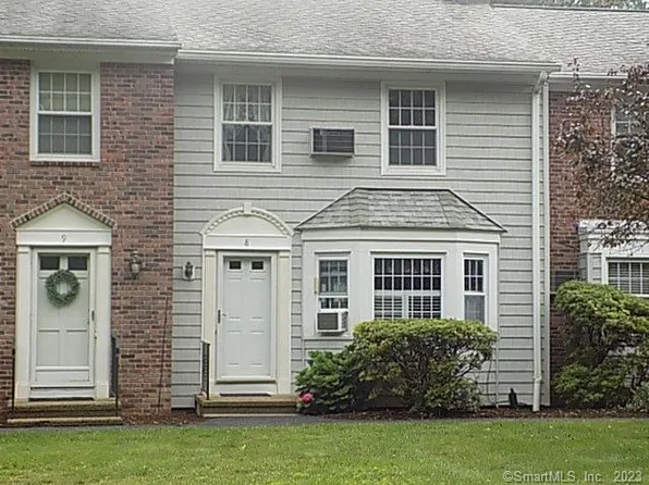 18 Silvermine Manor #8, Brookfield, CT 06804