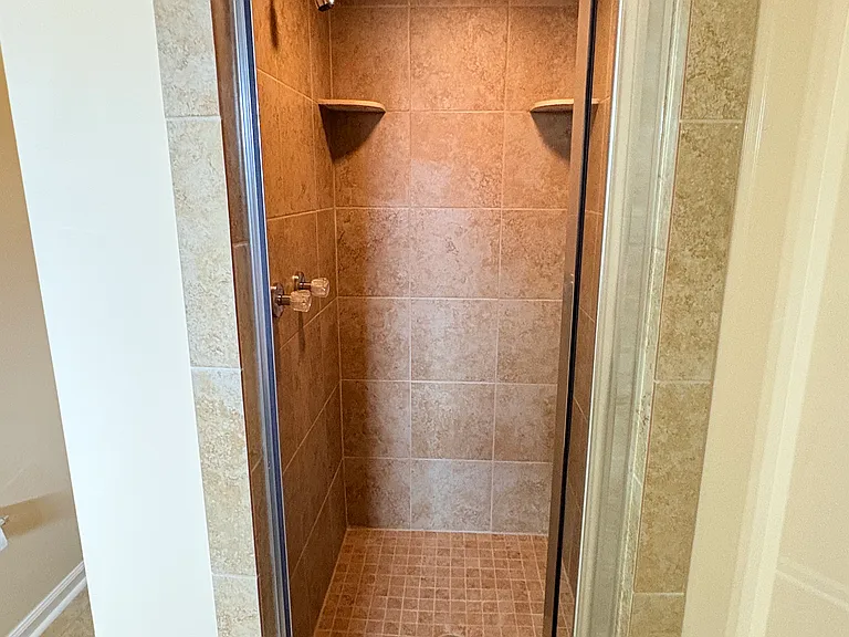 7390 Fox Meadow Dr — Photo 9
