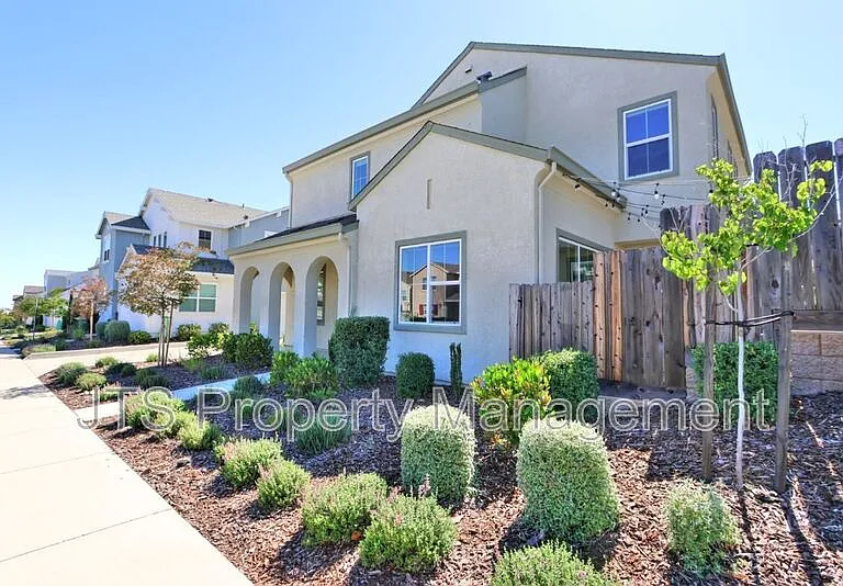 3217 Sunny Gate Ln — Photo 5