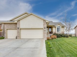 722 W Slate St, Andover, KS 67002
