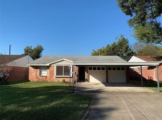 2226 Blueberry Ln, Pasadena, TX 77502