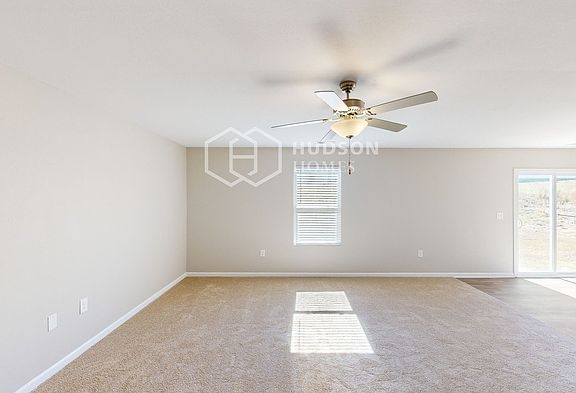 5th image of 374 Aubrey Woods Dr