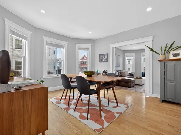 461 Ashmont St Floor 1, Boston, MA 02122
