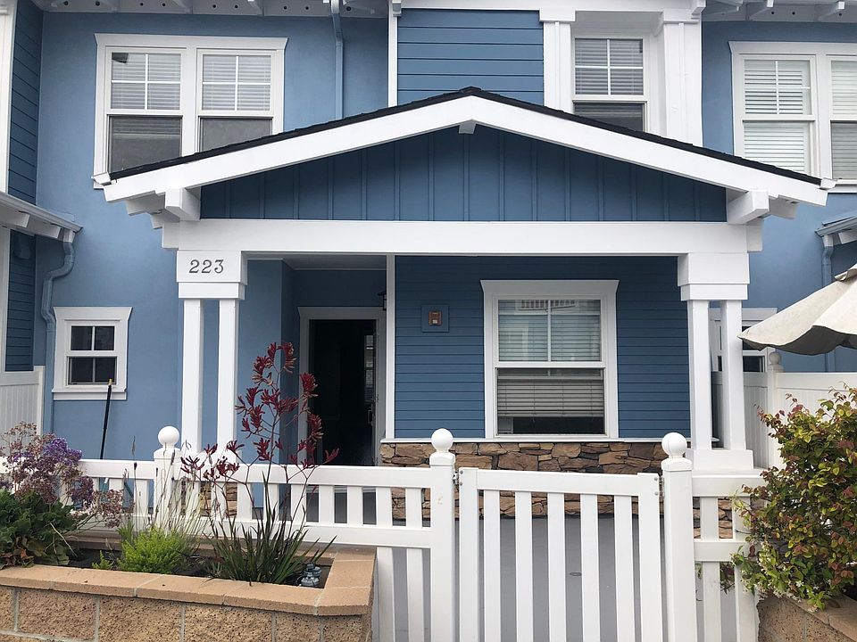 Front entrance / patio