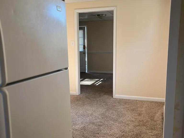 230 Cornell Ave — Photo 15