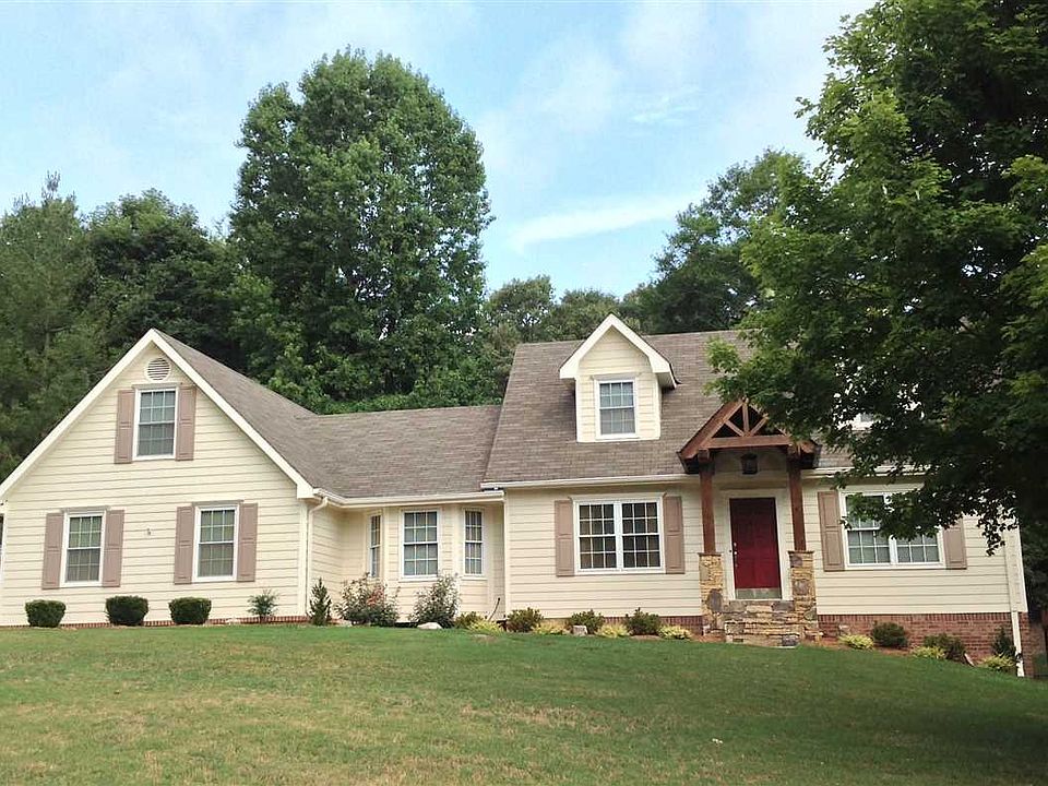 1st image of 411 English Oaks Dr