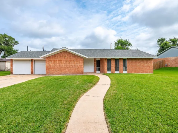 414 N Yaupon St, Richwood, TX 77531