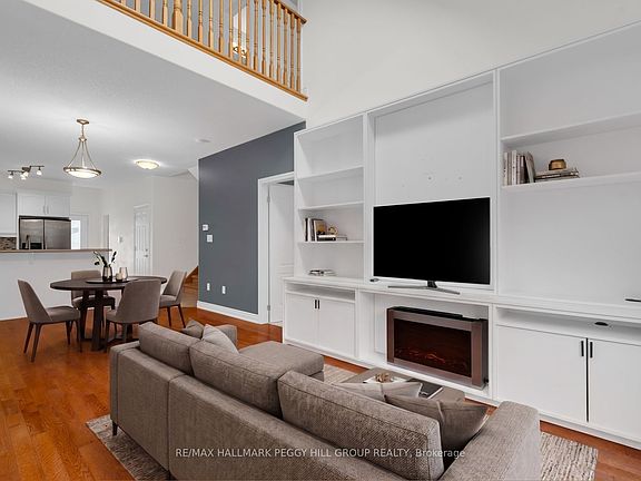 4th image of 125 Huronia Rd #11