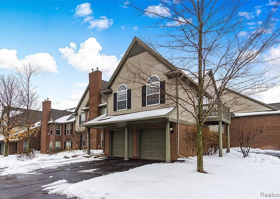 1st image of 28155 Carlton Way Dr #1