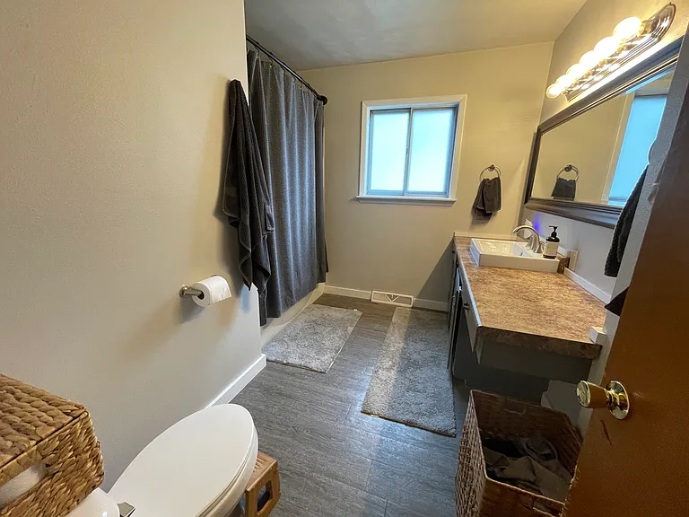 2610 E Linwood St #A — Photo 3