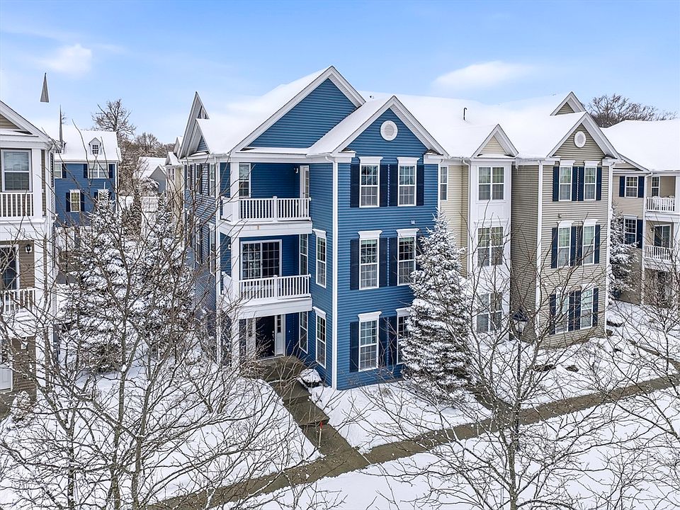 1st image of 7 Moses Wheelock Ln Unit 7