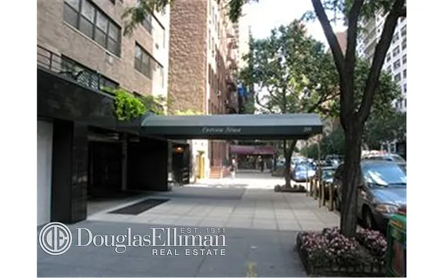 Sold by Douglas Elliman | media 6