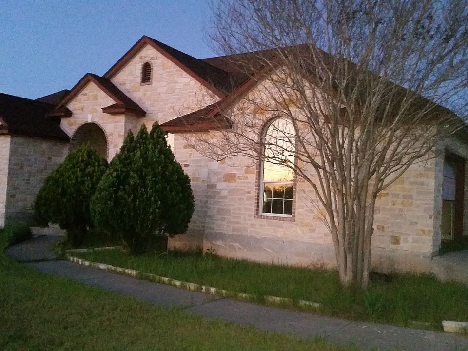 1st image of 124 Arbor Hill Way
