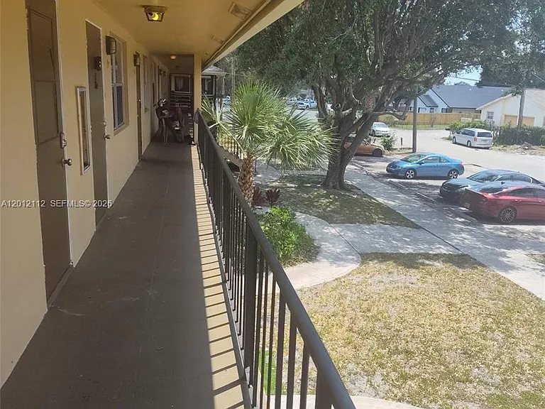 625 SW 20th Ct #80 — Photo 1