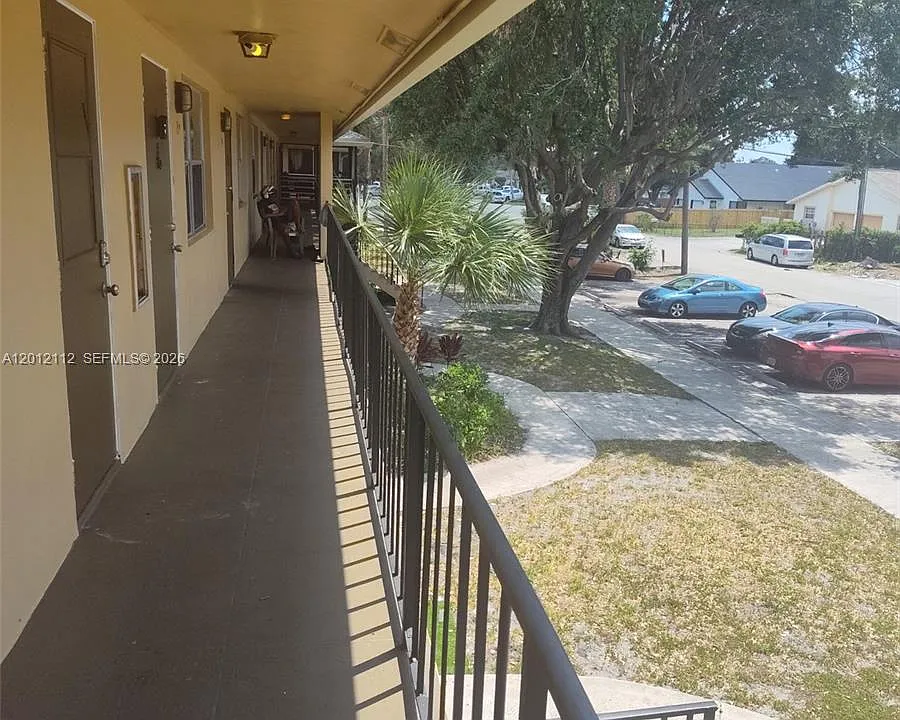 625 SW 20th Ct #8A