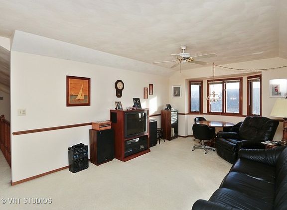 5th image of 3114 Woodland Dr