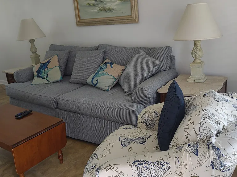 411 Seasage Dr — Photo 12