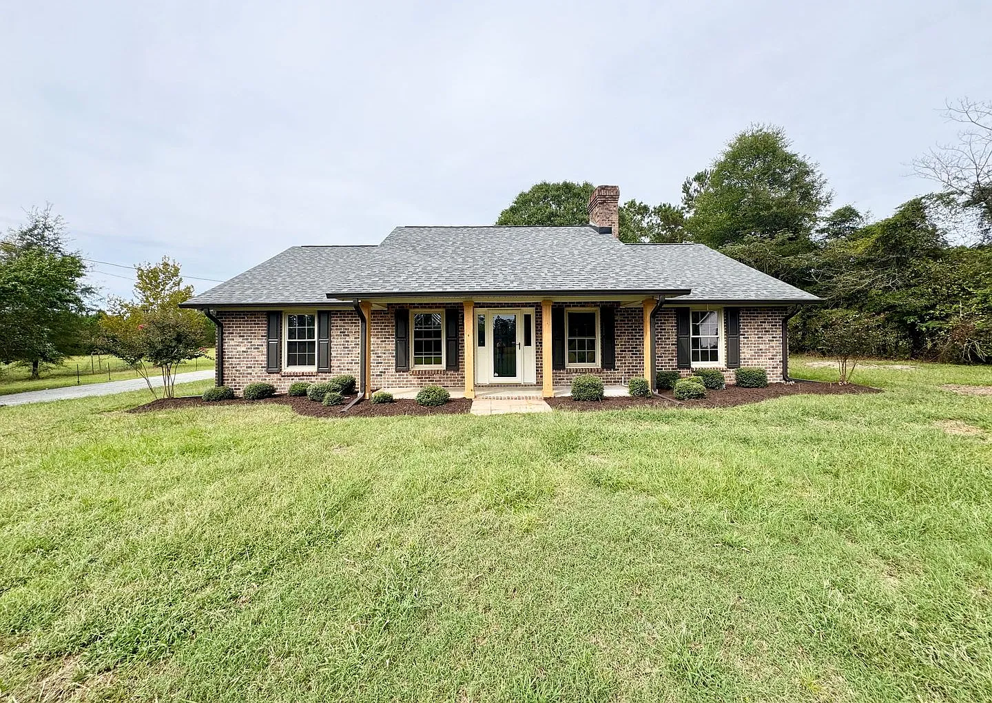 Beautiful Home in Conway! No HOA! Pet Friendly — Photo 1