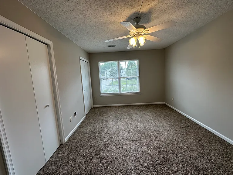 4809 Cliffony Dr — Photo 8