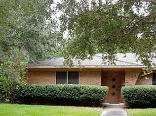2004 Hillcrest Dr, Bay City, TX 77414