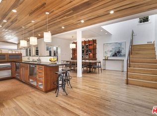 9271 Airdrome St, Los Angeles, CA 90035