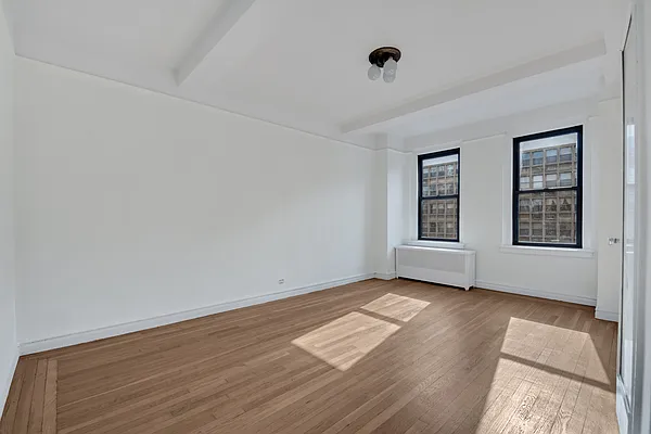 Sold by Compass | media 9