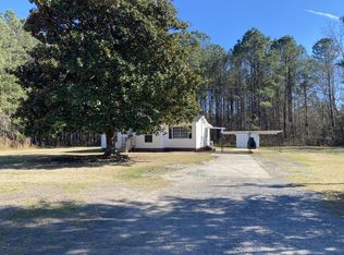 2114 W John Paul Jones Rd, Effingham, SC 29541