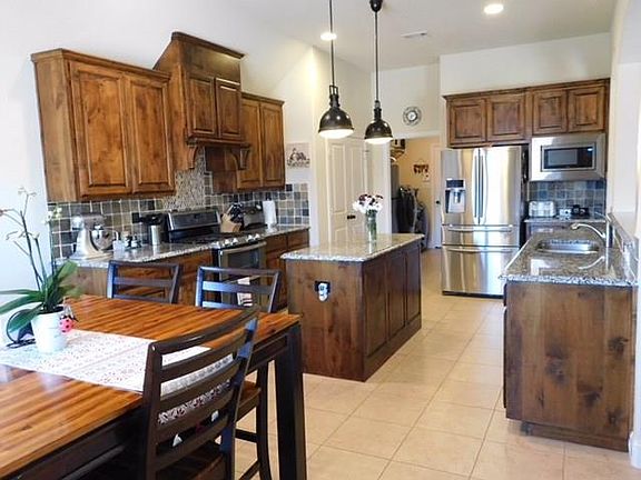 4th image of 12048 Yarmouth Ln