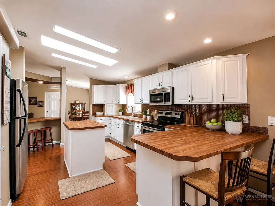 12540 N Kalama Cir
