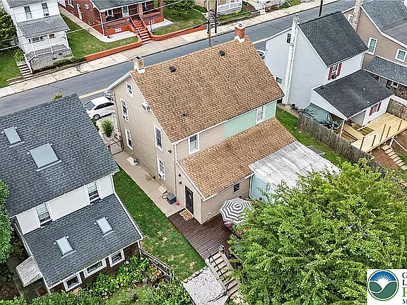 3 bed, 1.5 bath, 1168 sqft, $2,150 — Photo 2