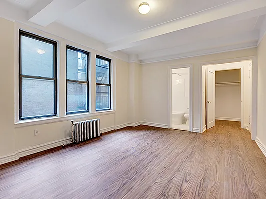 Rented by Cooper & Cooper Real Estate | media 25